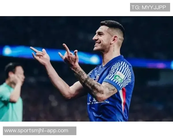 勒沃库森与马赛争夺里奥阿维前锋安德烈路易斯的转会机会